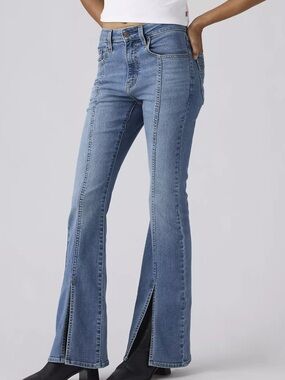 NWT LEVIS HIGH-RISE FRONT SPLIT-HEM FLARE WOMEN'S 726 JEANS Size 29